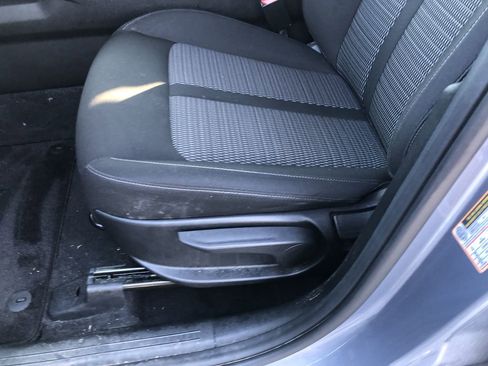 Used 2023 Kia Sorento LX image 15