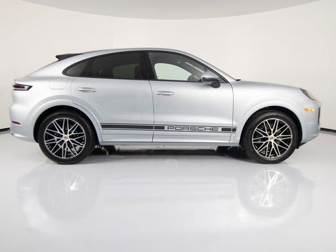 New 2026 Porsche Cayenne Coupe image 10
