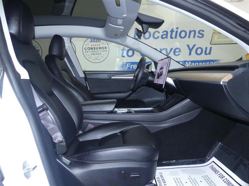 Used 2024 Tesla Model Y Long Range AWD/4WD image 7
