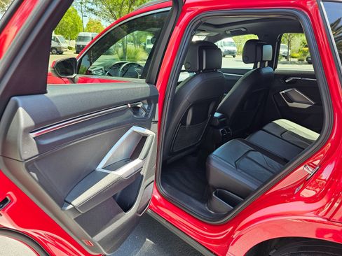 Used 2023 Audi Q3 2.0T Premium w/ 19" Wheel Package image 15