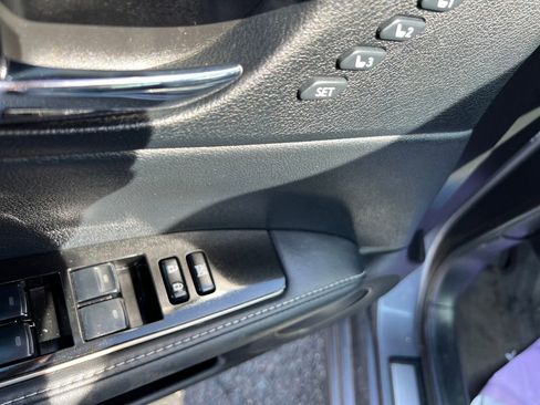 Used 2017 Lexus ES 350 w/ Luxury Package image 16