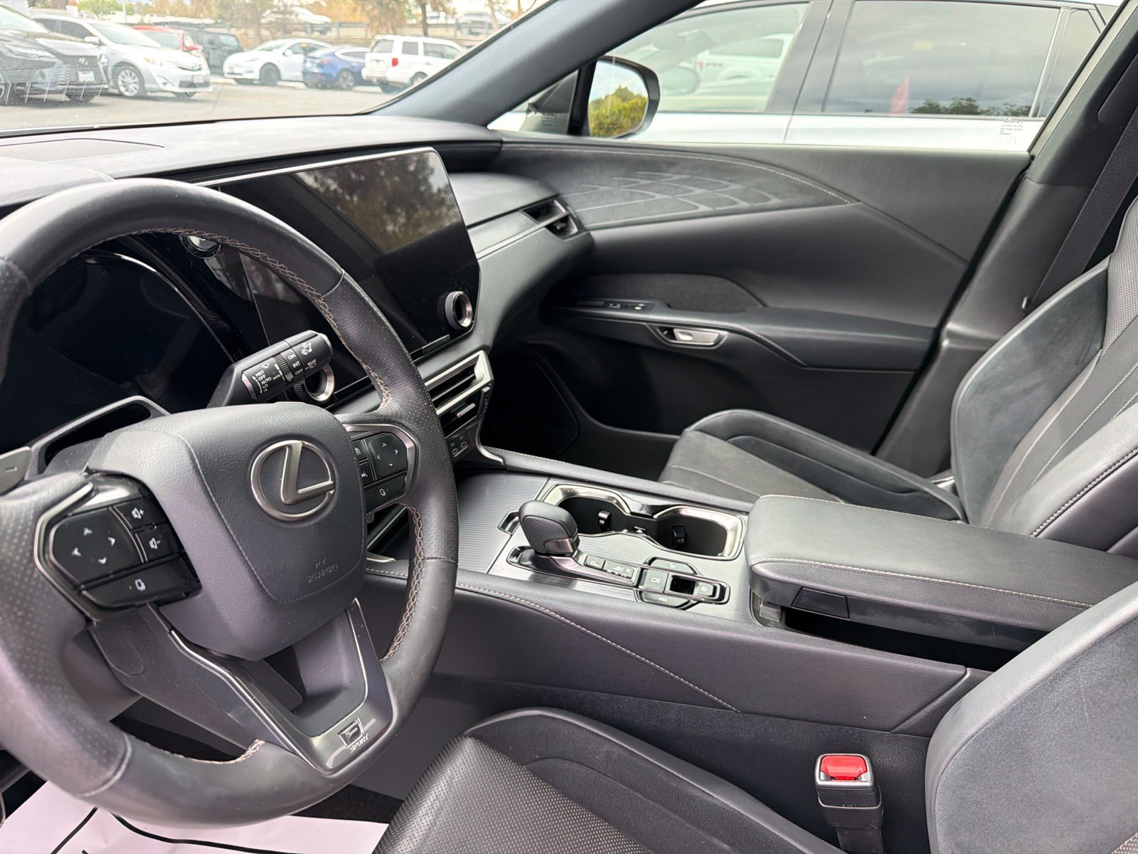 Used 2023 Lexus RX 500h F Sport AWD/4WD image 10