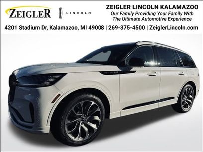 New 2026 Lincoln Aviator AWD w/ Jet Appearance Package