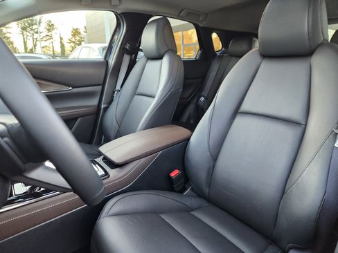 Certified 2025 MAZDA CX-30 AWD 2.5 S w/ Premium Package image 7