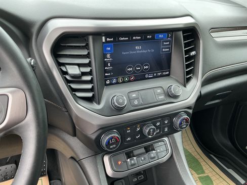 Used 2023 GMC Acadia AT4 w/ Technology Package AWD/4WD image 21
