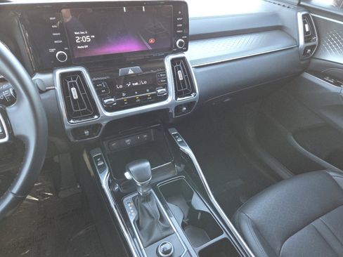 Used 2023 Kia Sorento SX image 33