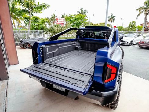 Used 2021 Jeep Gladiator Sport AWD/4WD image 8