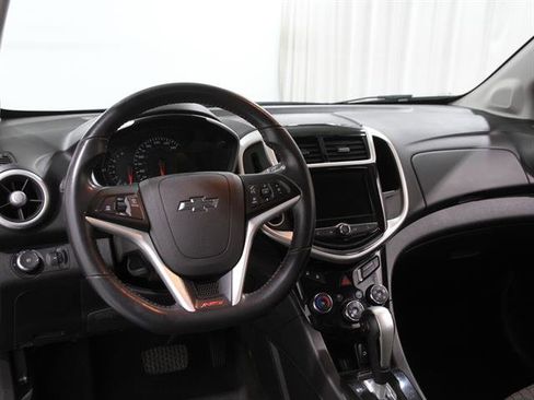 Used 2018 Chevrolet Sonic LT w/ Convenience Package image 6