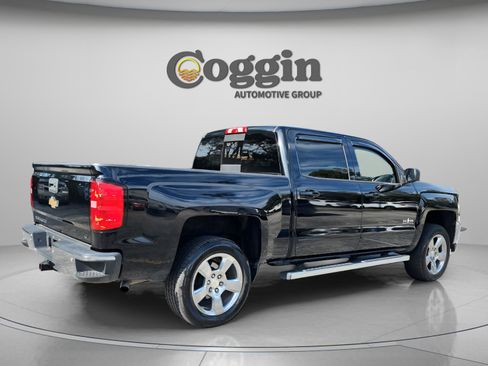 Used 2017 Chevrolet Silverado 1500 LT w/ Texas Edition image 5