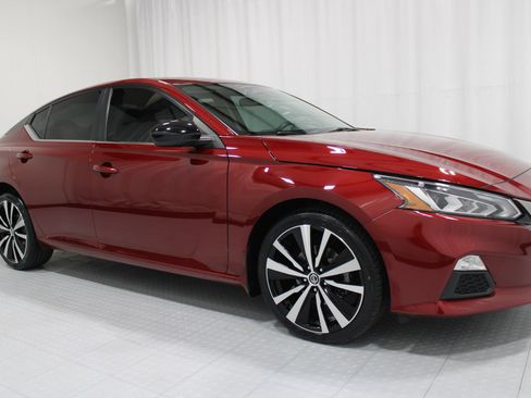 Used 2021 Nissan Altima 2.5 SR AWD/4WD image 4