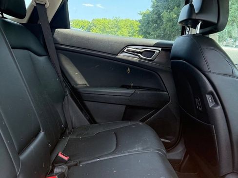 Used 2024 Kia Sportage EX AWD/4WD image 10