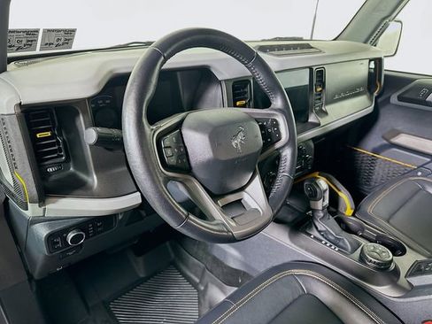 Used 2023 Ford Bronco Badlands image 10