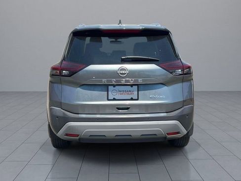 Used 2023 Nissan Rogue SV w/ SV Premium B Package AWD/4WD image 7