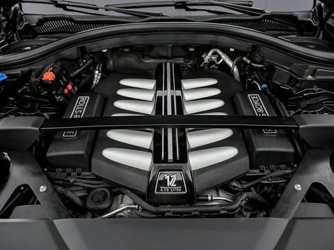 Used 2019 Rolls-Royce Cullinan image 17