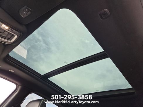 Used 2021 RAM 1500 Laramie w/ Sport Appearance Package AWD/4WD image 15