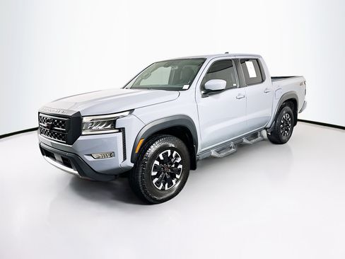 Used 2023 Nissan Frontier PRO-4X w/ Technology Package AWD/4WD image 3