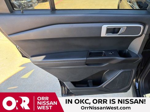 Used 2022 Ford Explorer 2WD image 13