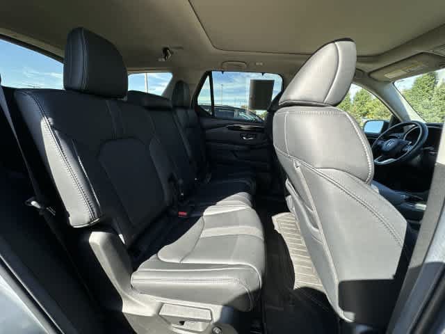 Used 2025 Honda Pilot Touring image 25