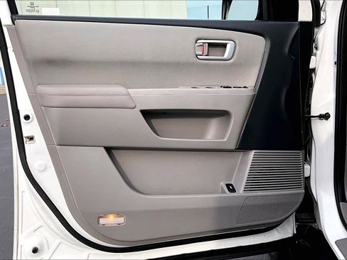 Used 2015 Honda Pilot EX image 25