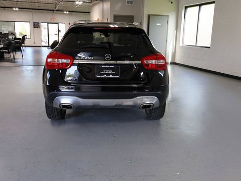 Used 2018 Mercedes-Benz GLA 250 image 6