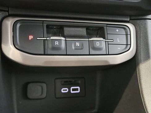 Certified 2023 GMC Acadia Denali w/ Black Diamond Edition image 27