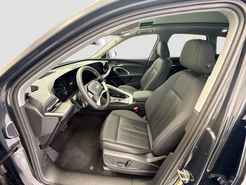 Certified 2025 Audi Q5 Premium Plus w/ Premium Plus AWD/4WD image 18