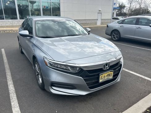 Used 2018 Honda Accord LX image 11