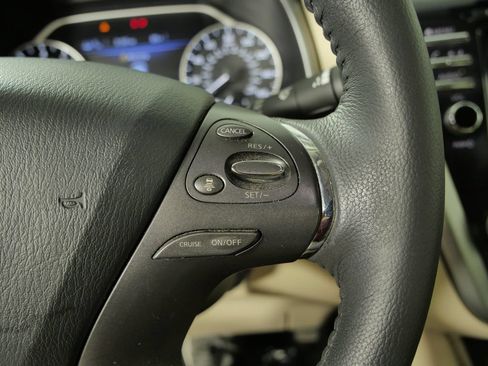Used 2024 Nissan Murano SV AWD/4WD image 26