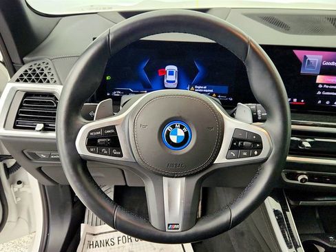 Used 2025 BMW X5 xDrive50e w/ M Sport Package image 14