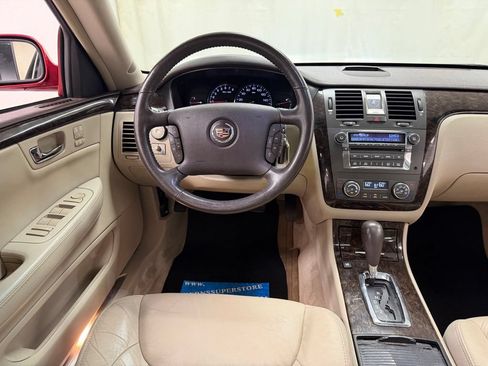 Used 2011 Cadillac DTS Luxury FWD image 27