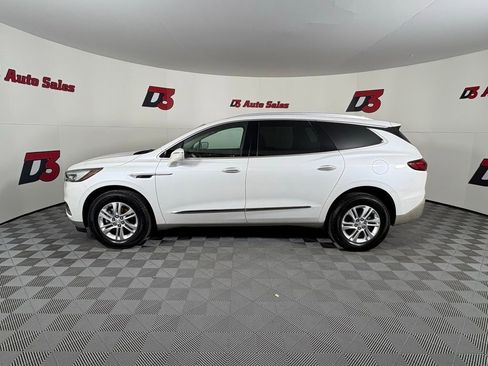 Used 2018 Buick Enclave Essence image 3