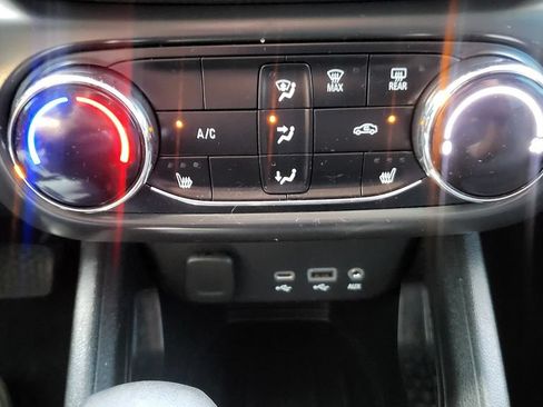 Used 2021 Chevrolet TrailBlazer LT AWD/4WD image 29
