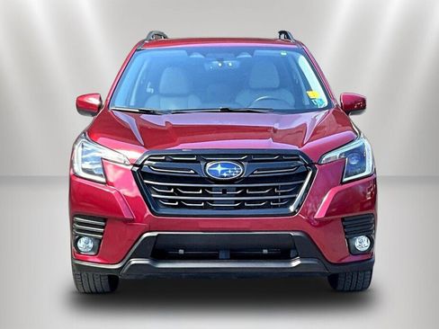 Used 2022 Subaru Forester Premium AWD/4WD image 2