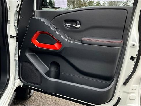 New 2025 Nissan Frontier PRO-4X image 26