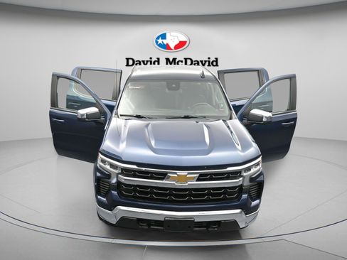 Used 2022 Chevrolet Silverado 1500 LT image 36