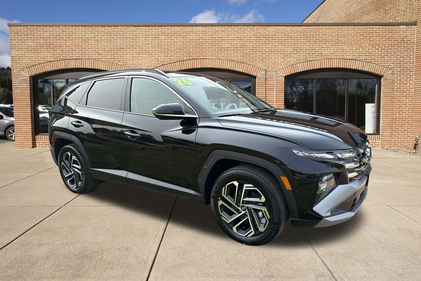 New 2026 Hyundai Tucson Limited AWD/4WD image 1
