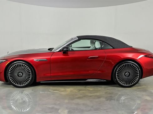 Used 2026 Mercedes-Benz Maybach SL 680 image 16
