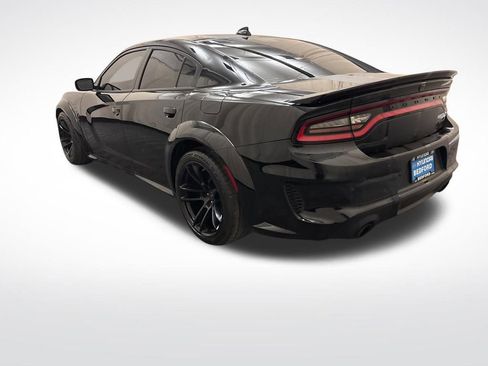 Used 2022 Dodge Charger SRT Hellcat w/ Harman/Kardon Audio Group RWD image 8
