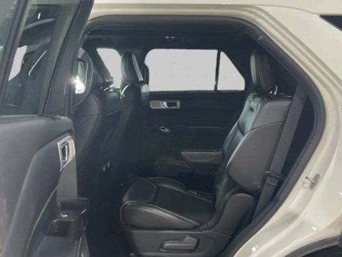 Used 2021 Ford Explorer ST w/ Equipment Group 401A AWD/4WD image 11