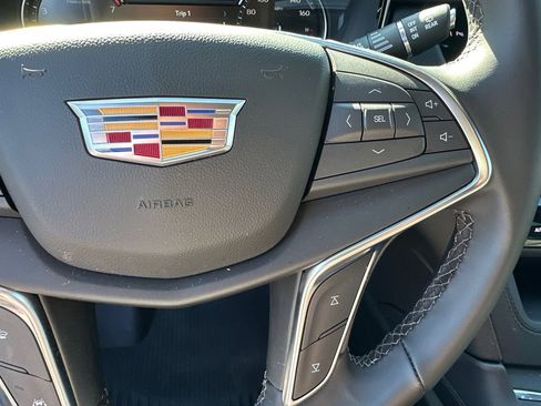 New 2026 Cadillac XT5 Luxury w/ LPO, Floor Liner Package AWD/4WD image 25