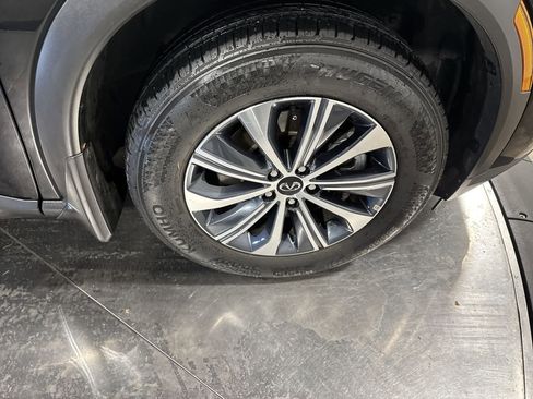 Certified 2025 INFINITI QX60 Pure image 14