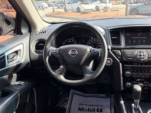 Used 2019 Nissan Pathfinder S image 23