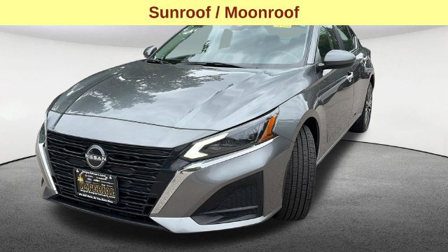Used 2023 Nissan Altima 2.5 SV w/ SV Premium Package AWD/4WD image 5