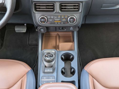 Used 2022 Ford Maverick Lariat w/ Lariat Luxury Package AWD/4WD image 19