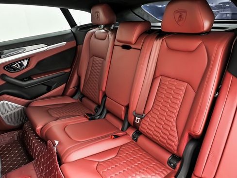 Used 2019 Lamborghini Urus AWD/4WD image 19