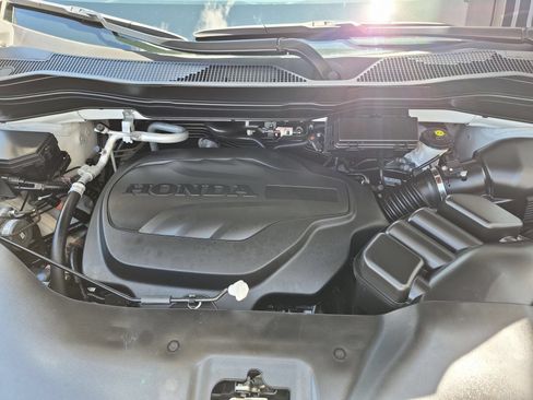 Used 2022 Honda Pilot Touring image 37