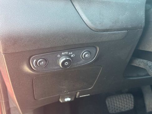 Used 2023 Buick Encore GX Preferred w/ Cold Weather Comfort Package FWD image 27