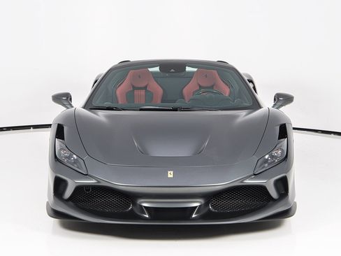 Certified 2023 Ferrari F8 Tributo RWD image 8