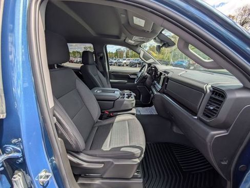 Certified 2024 Chevrolet Silverado 1500 LT AWD/4WD image 35