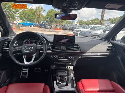 Used 2024 Audi SQ5 Prestige AWD/4WD image 29